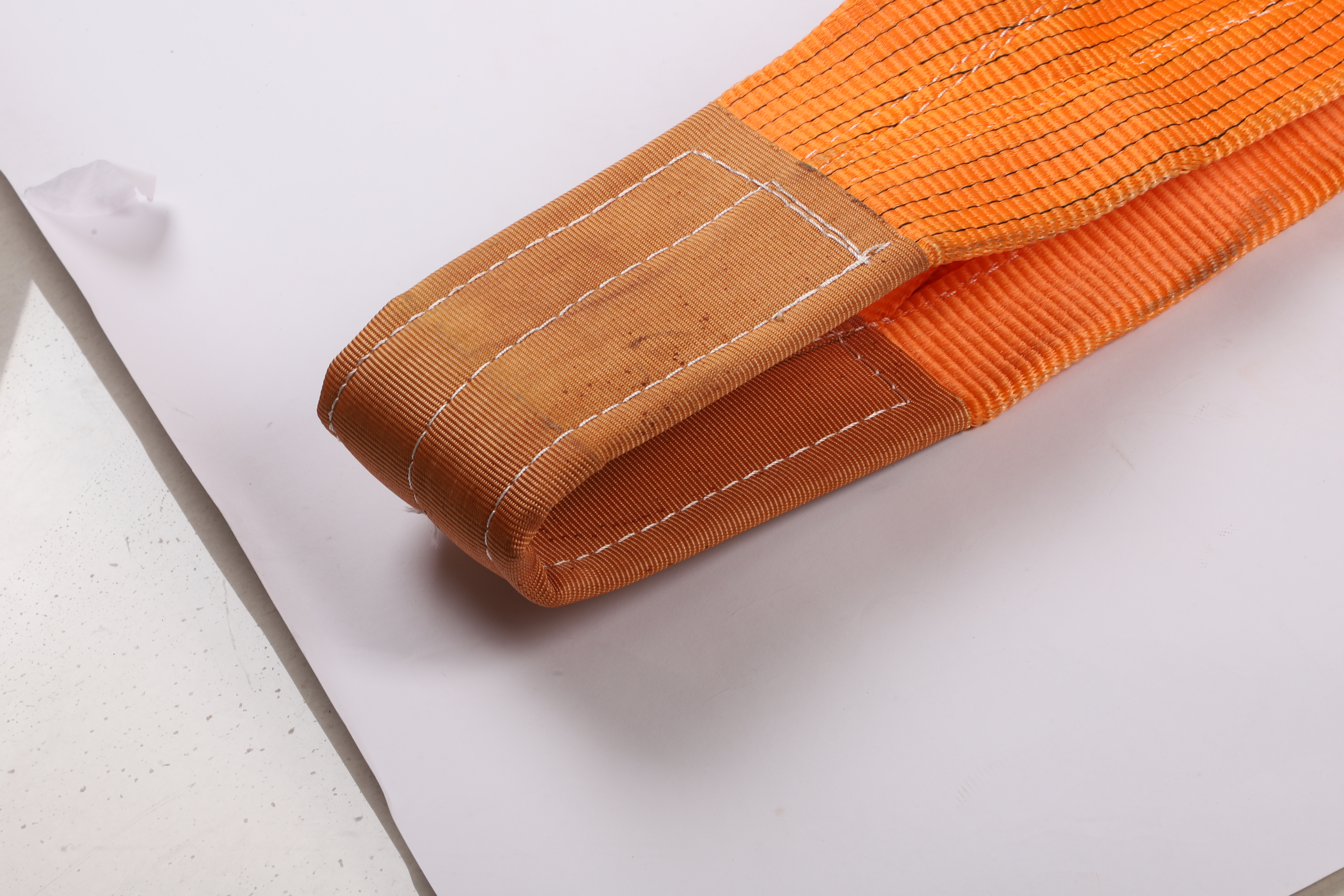 Son şirket blogları hakkında Polyester Kılıçları Neden Dikiş ve Göz Güçlendirme Noktalarında Başarısız Olur?