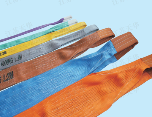 Son şirket blogları hakkında Ağırlık Merkezleri Kaymış Yükler İçin Polyester Kaldırma Sapanları Nasıl Seçilir